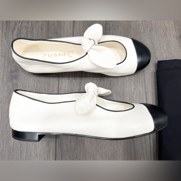 Chanel 2024 white ivory leather ballet flats with bow size 38 - Picture 6 of 16